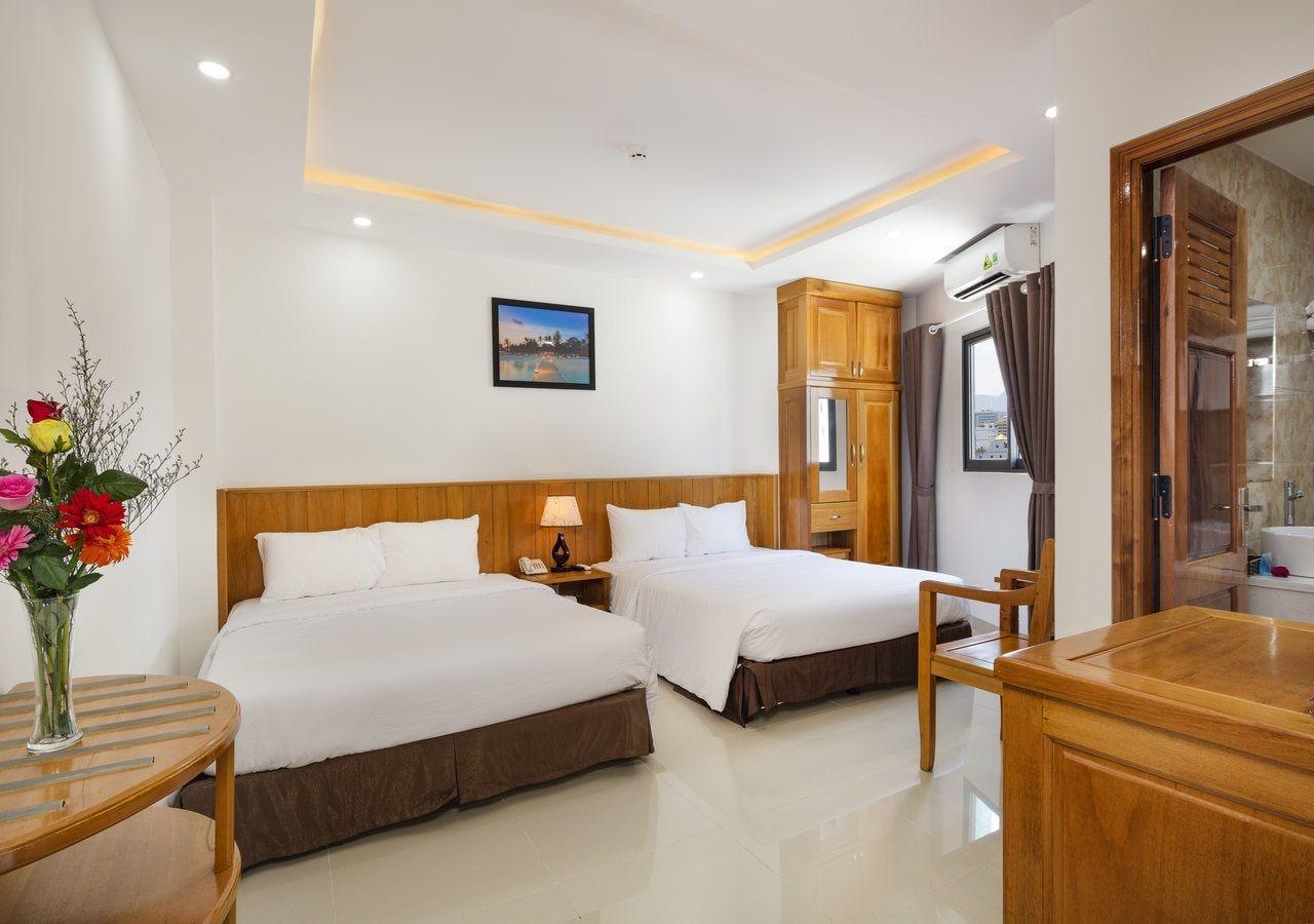 Royal Hotel Nha Trang Exterior photo