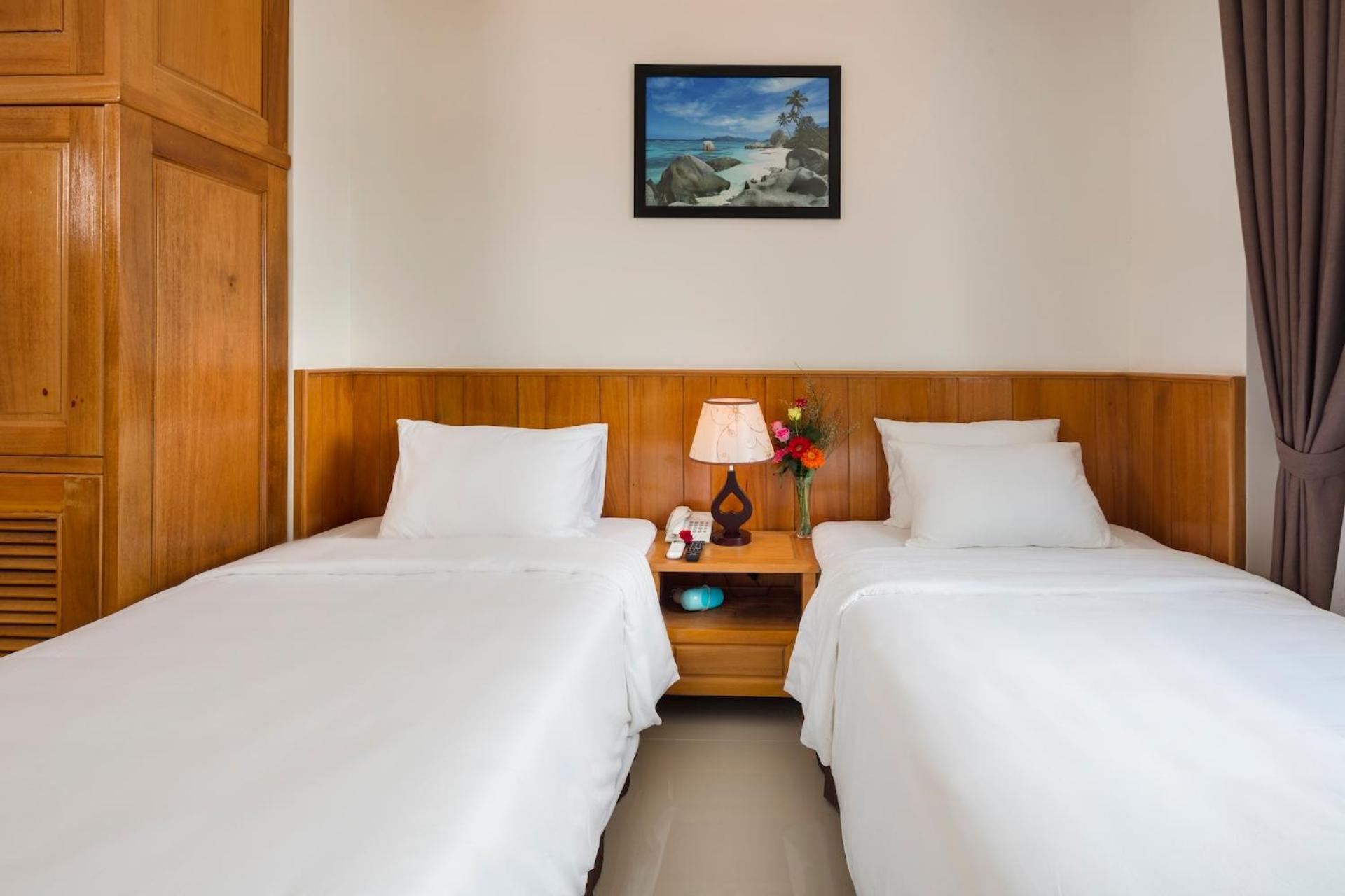 Royal Hotel Nha Trang Exterior photo